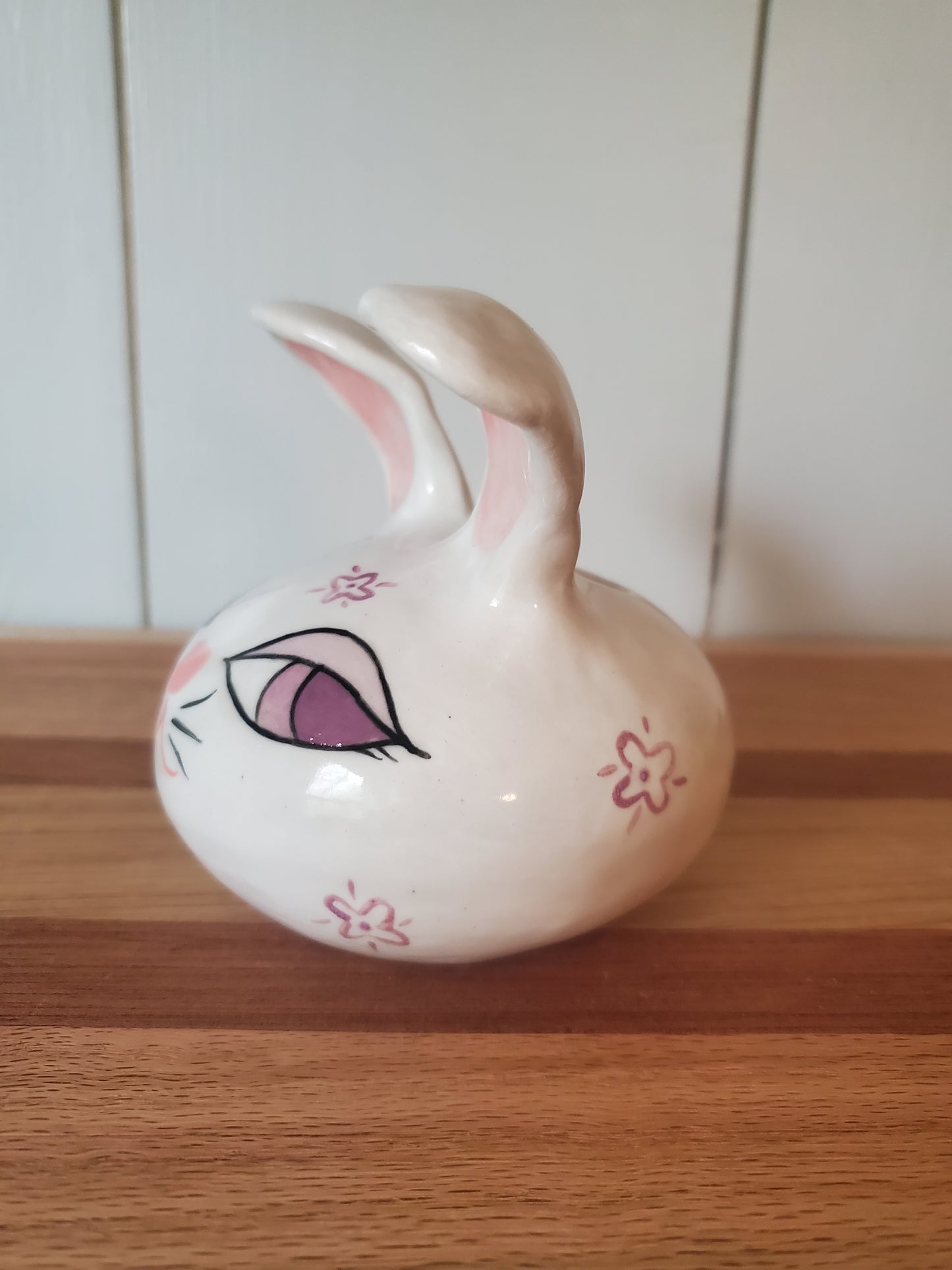 Vintage inspired mini bunny vase