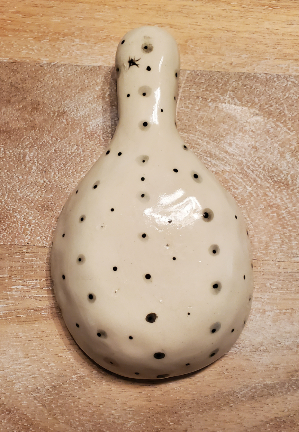 Black and white ceramic scoop / spoon