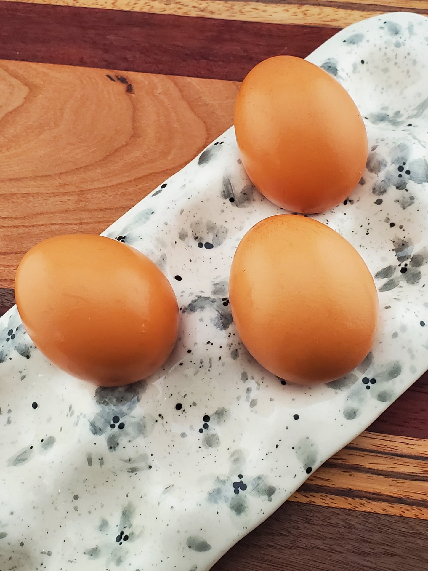 Handmade egg plate / tray