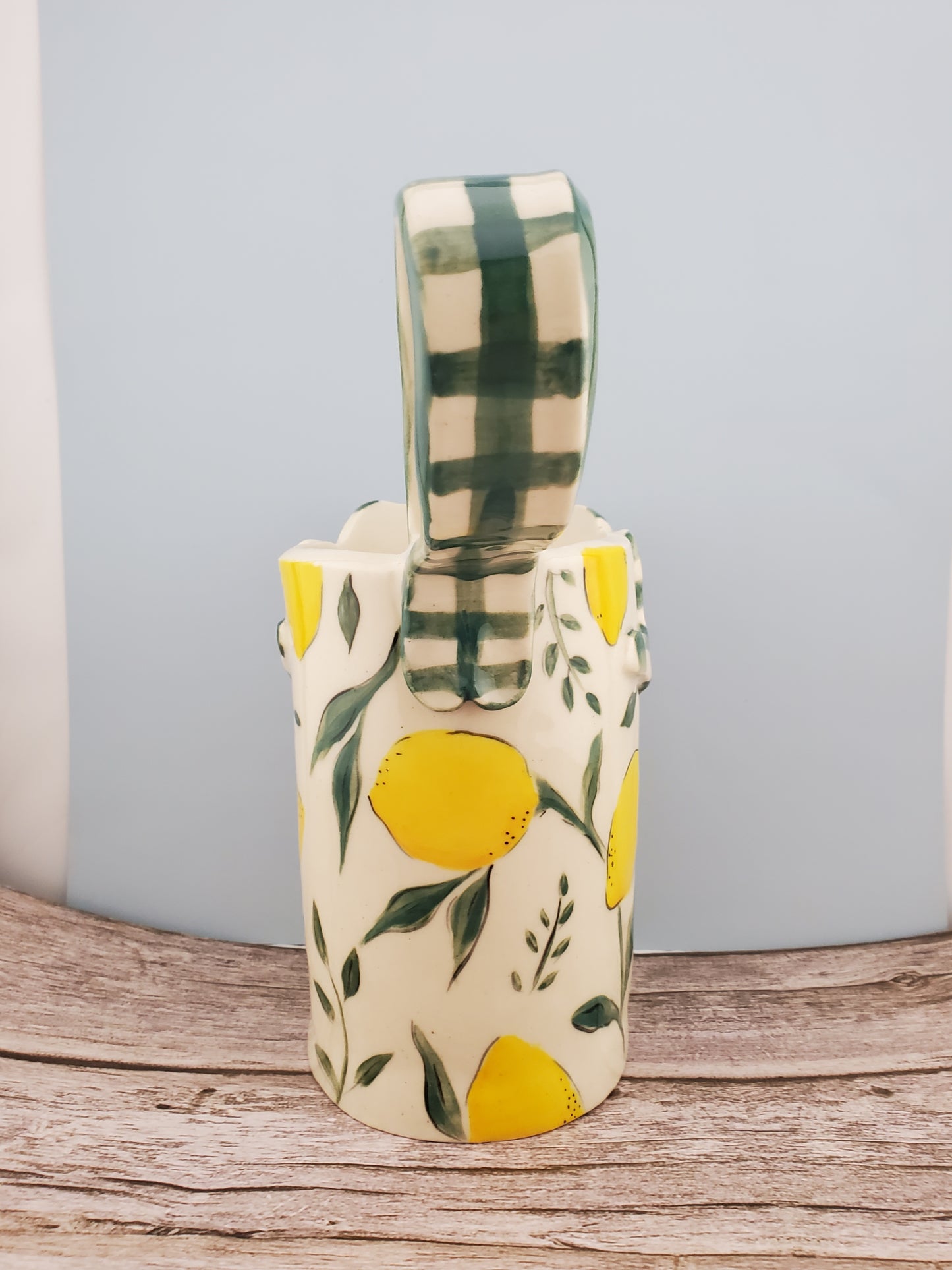 Lemon Pitcher