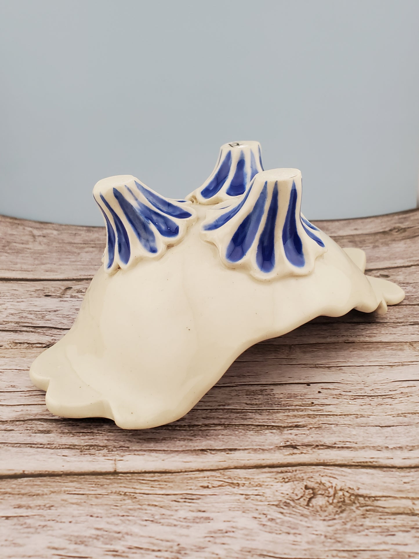 Floral trinket dish