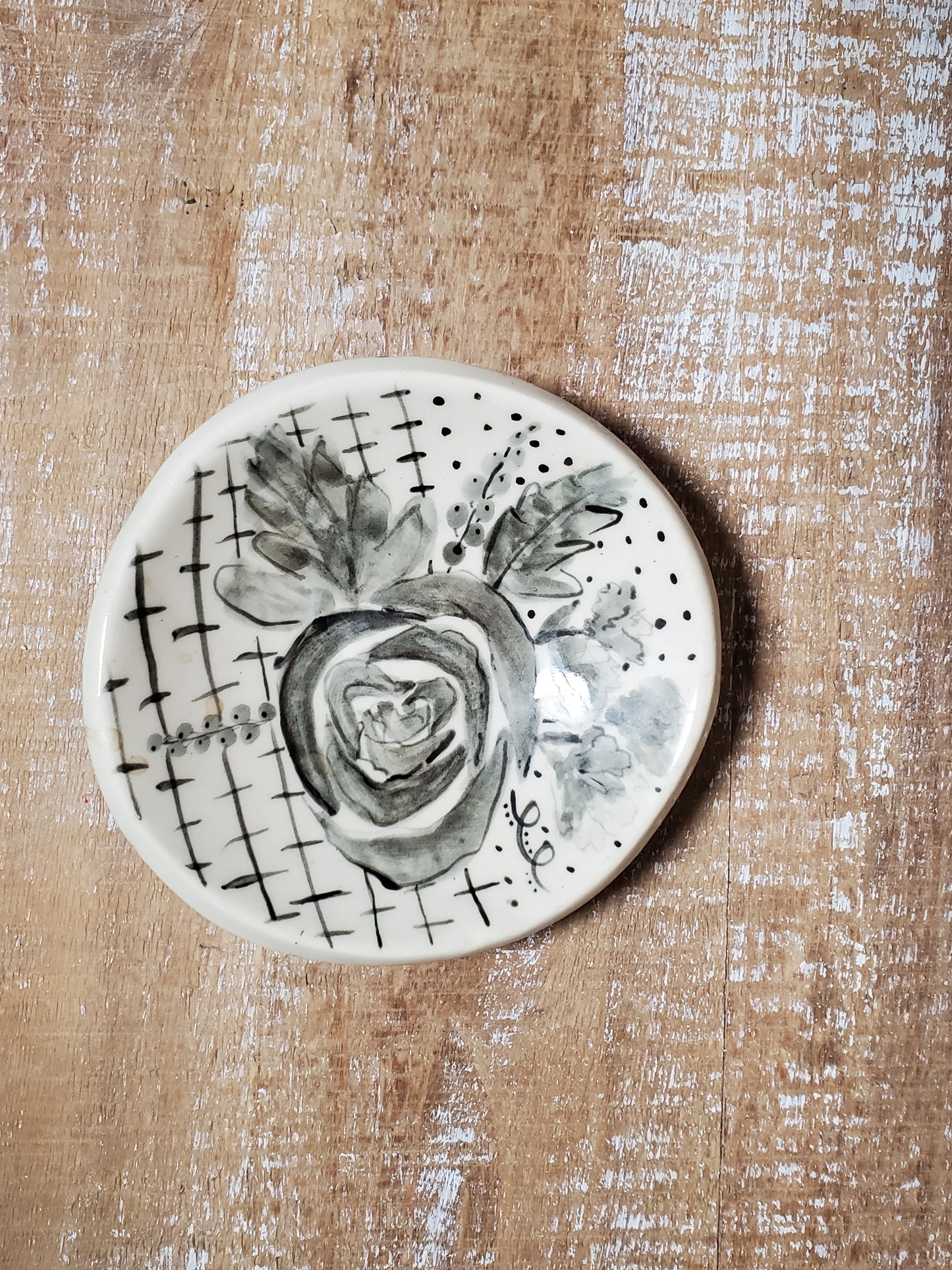 Floral trinket plate