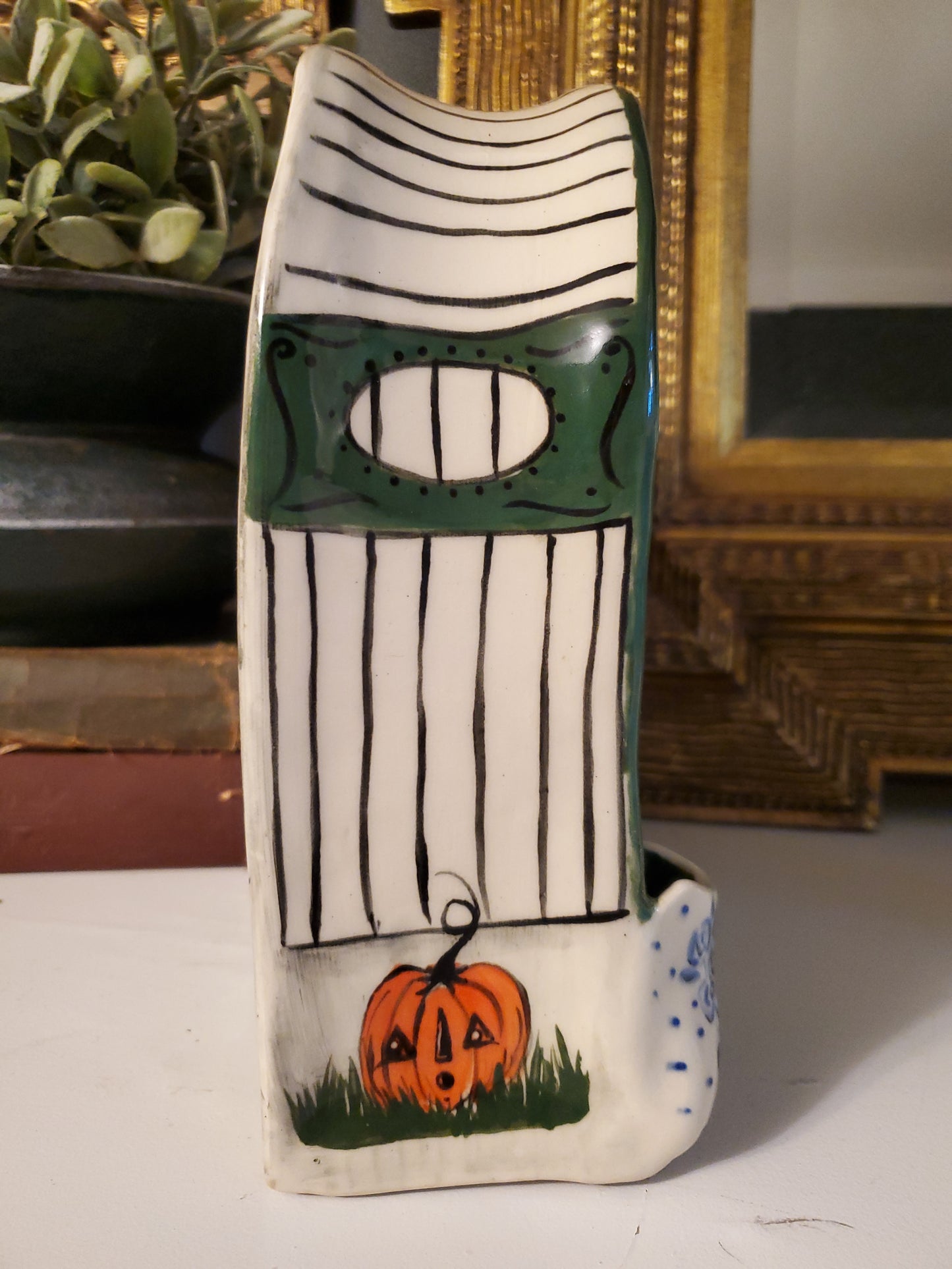 Trompe-l'oeil Double sided Birdhouse