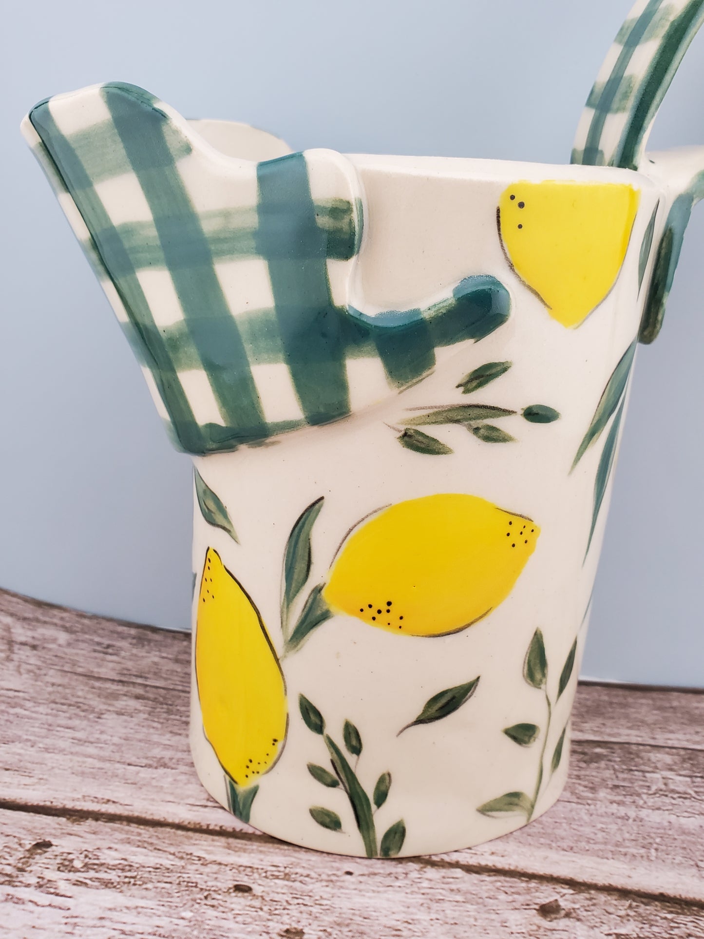 Lemon Pitcher