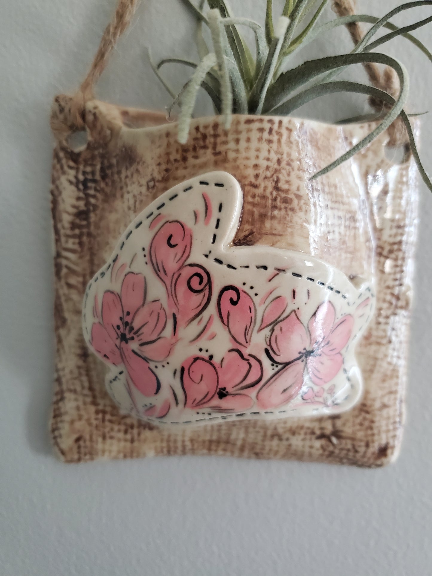Bunny floral wall pocket
