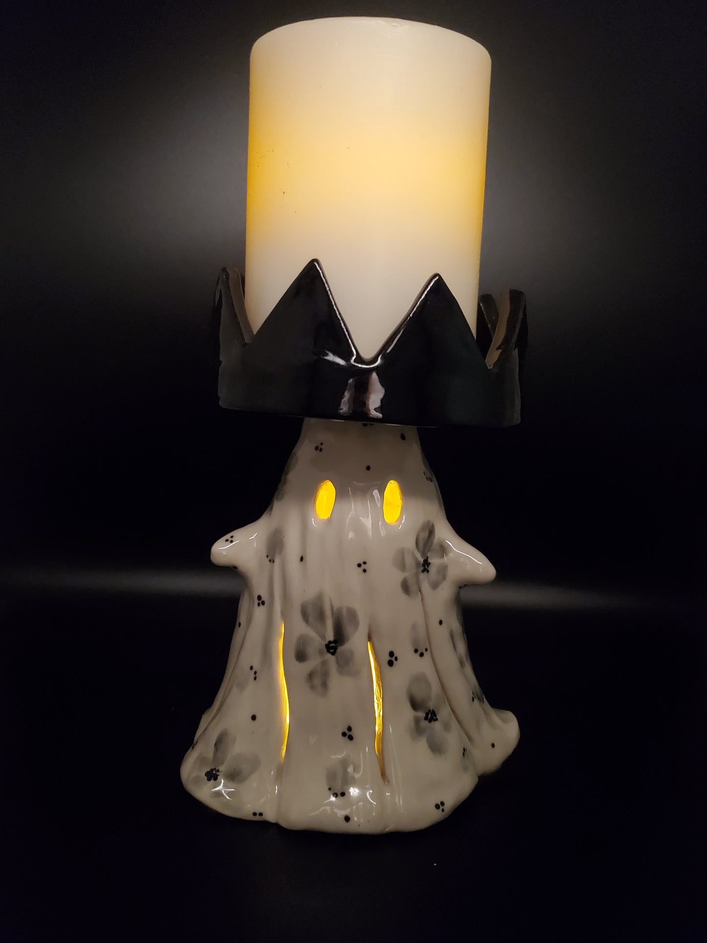 Floral Ghost Candle holder