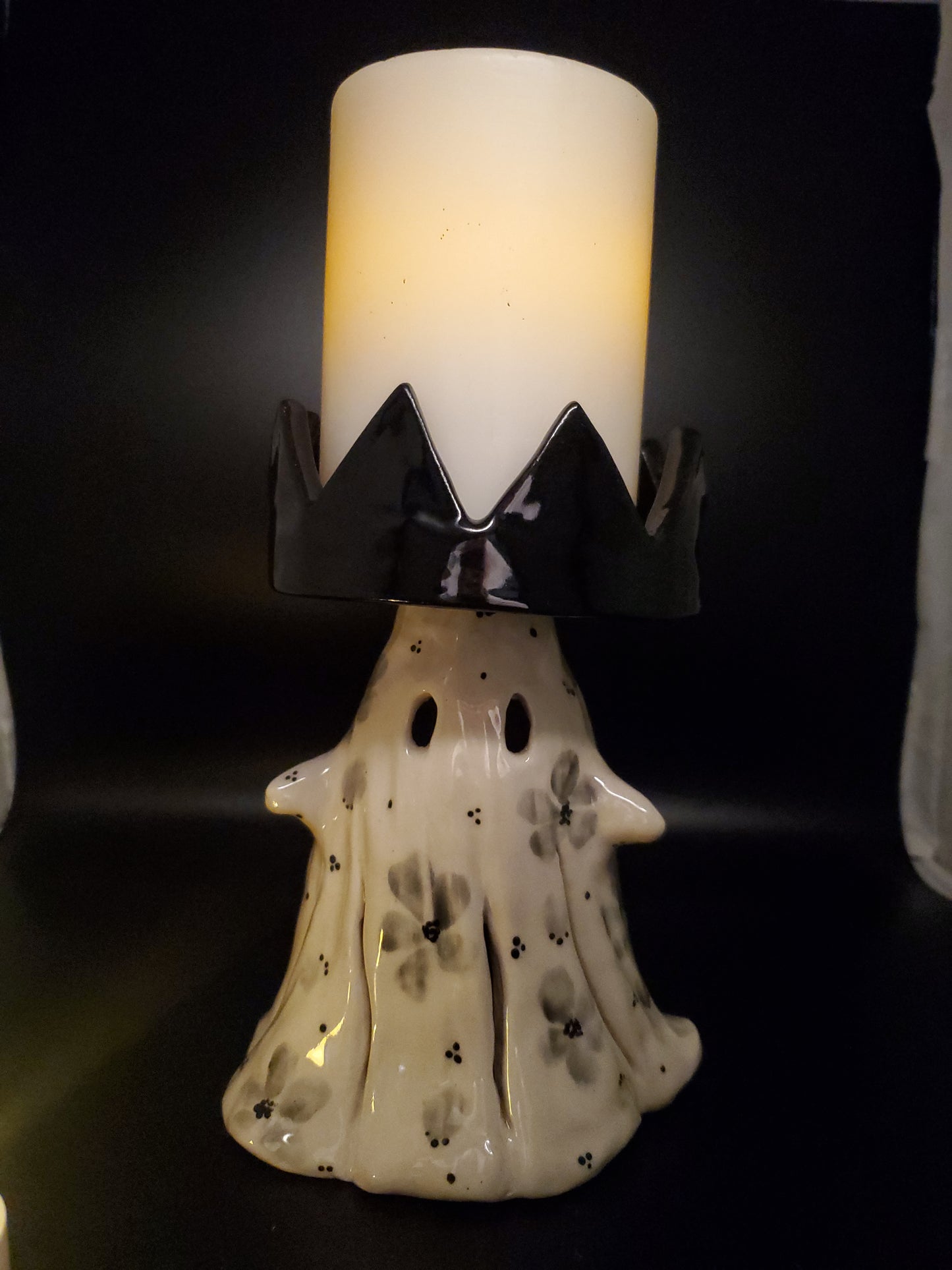 Floral Ghost Candle holder