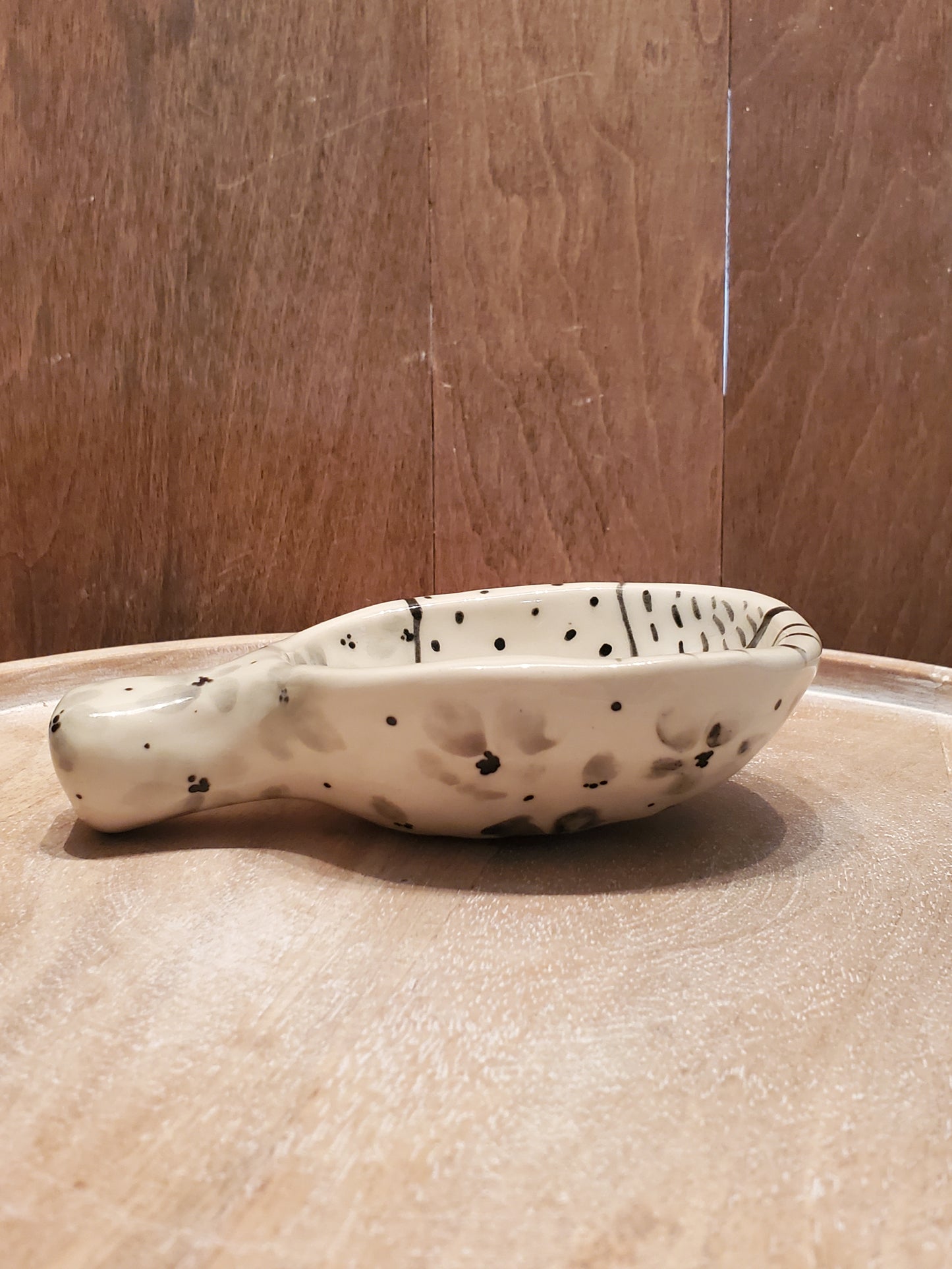 Black and white ceramic scoop / spoon