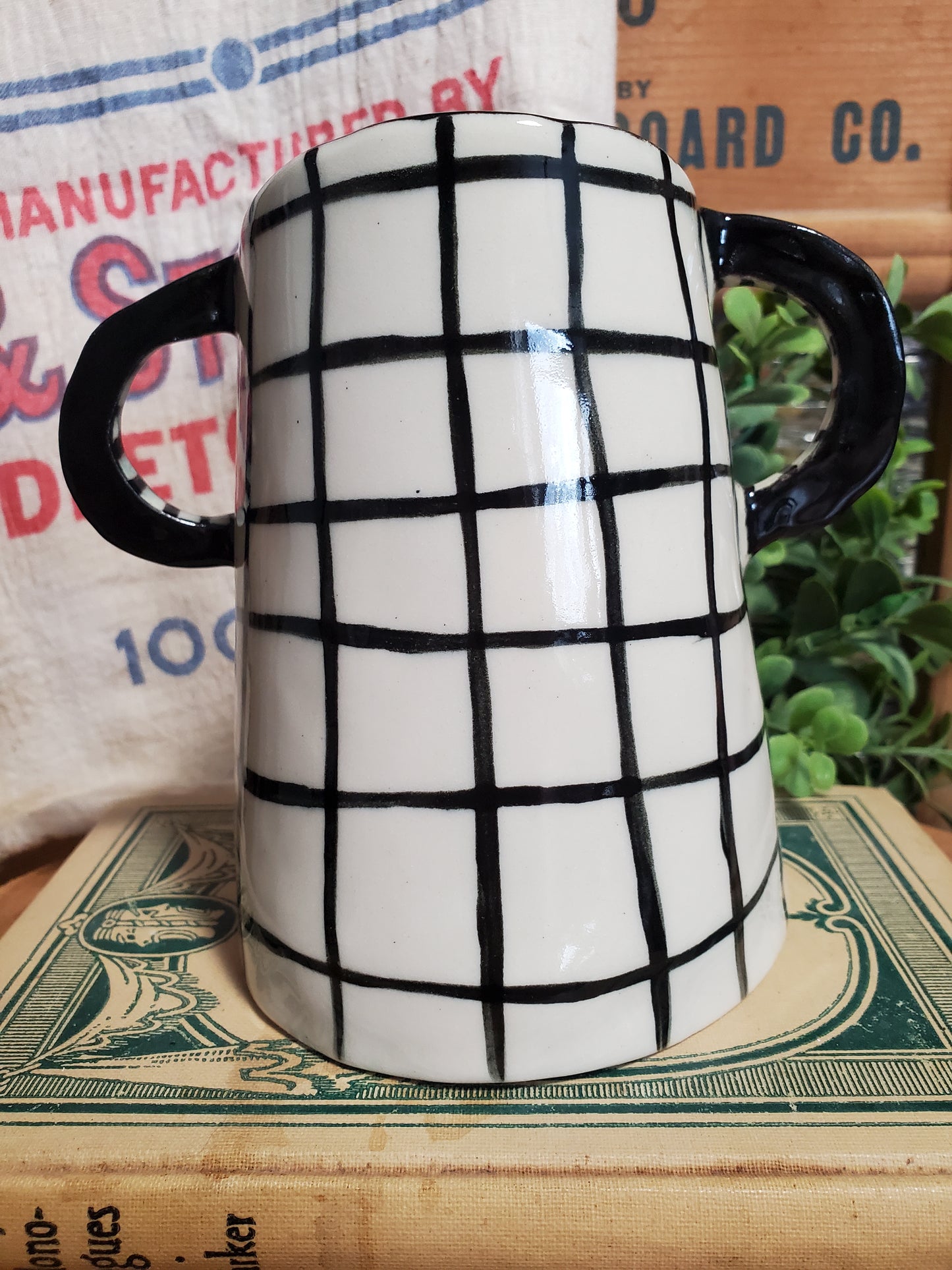 Spring rabbit vase