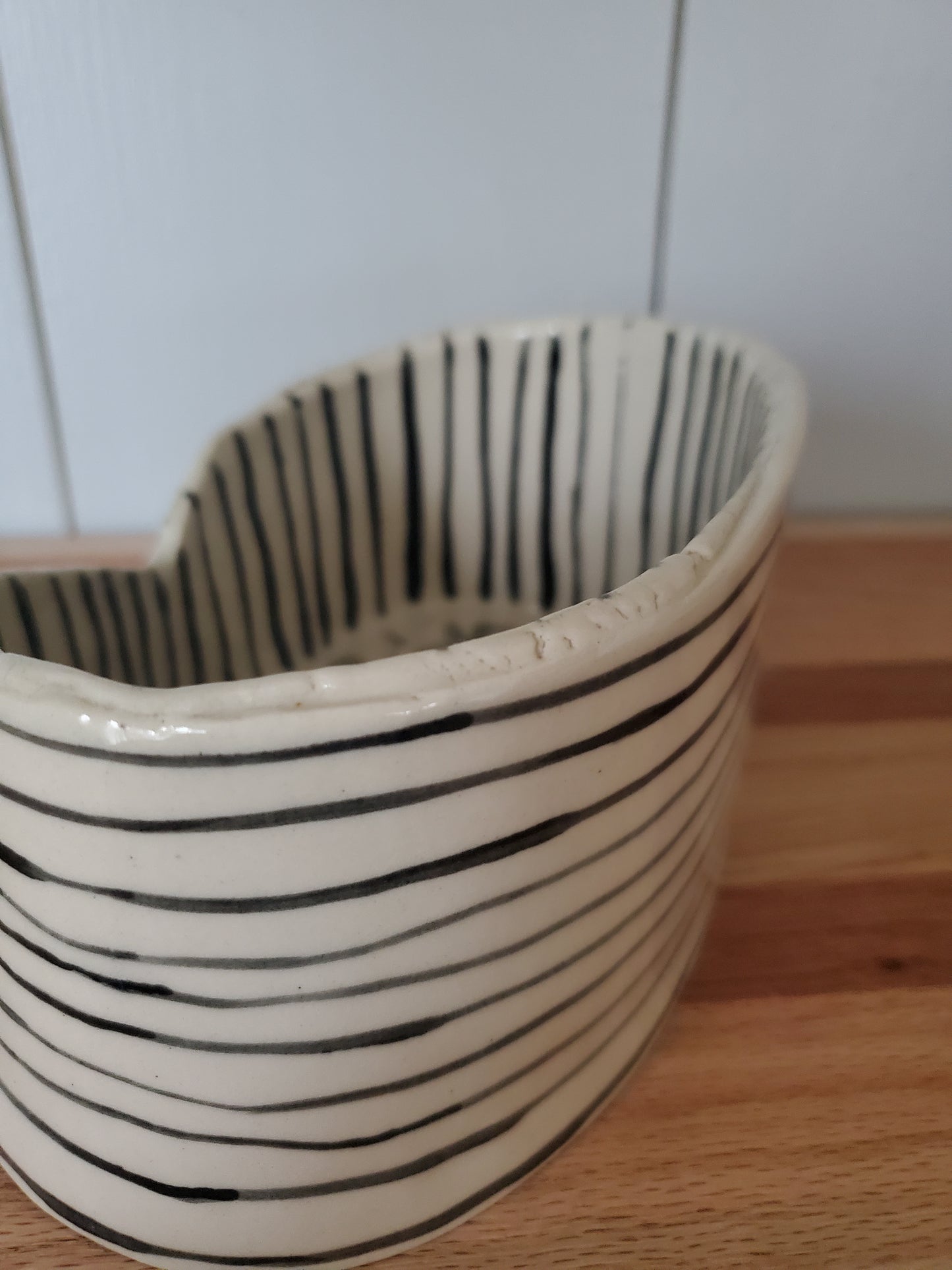 Black and white Vase or catch all