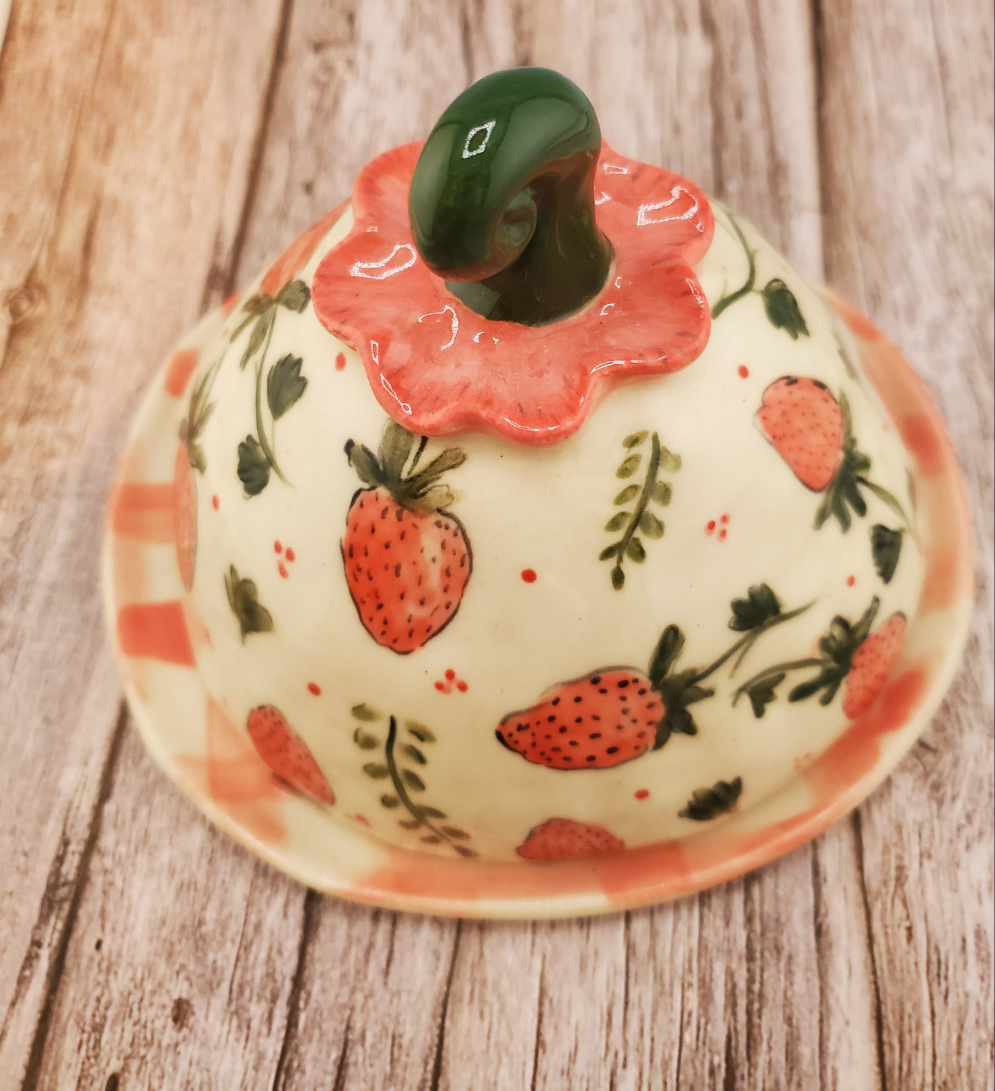 Strawberry cheese dome with gingham plate