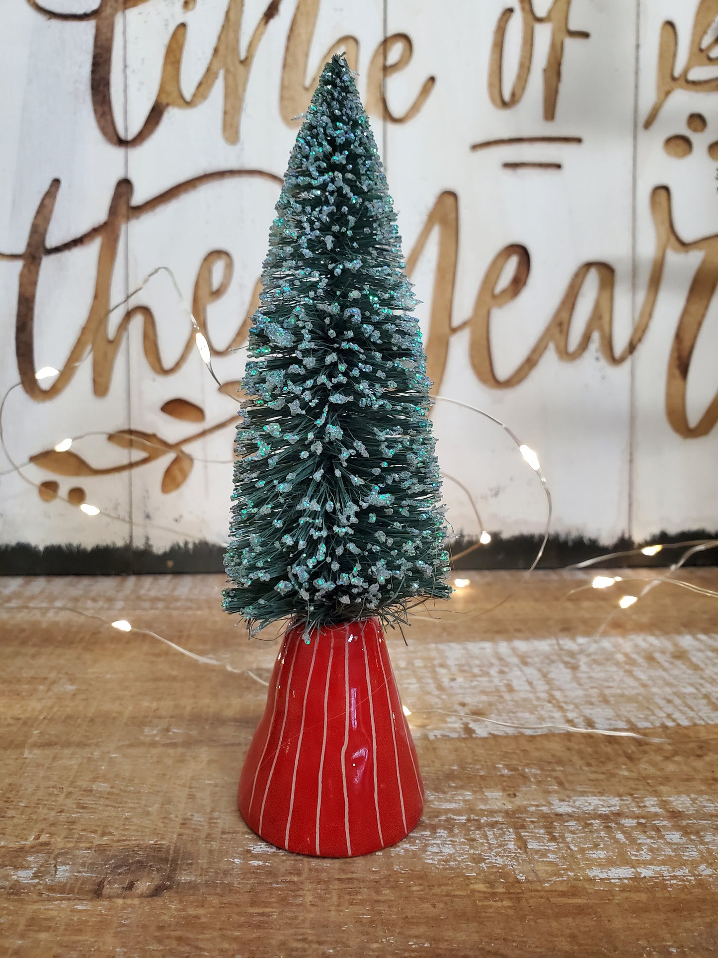 Bottle brush tree and ceramic stand