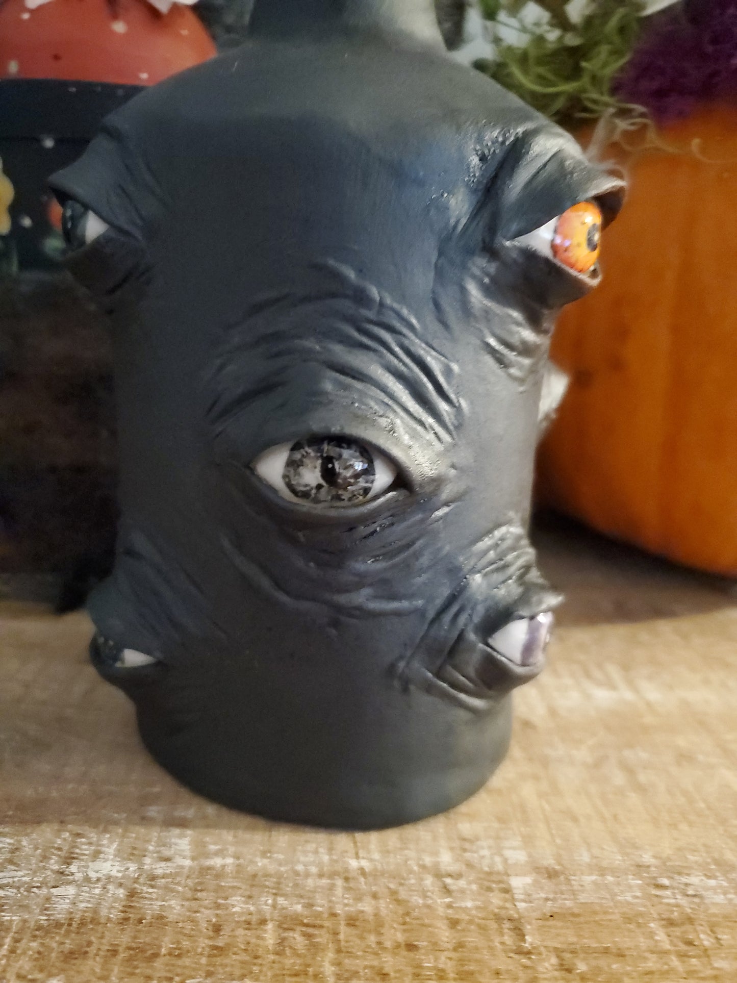 Jeepers Peepers Vase