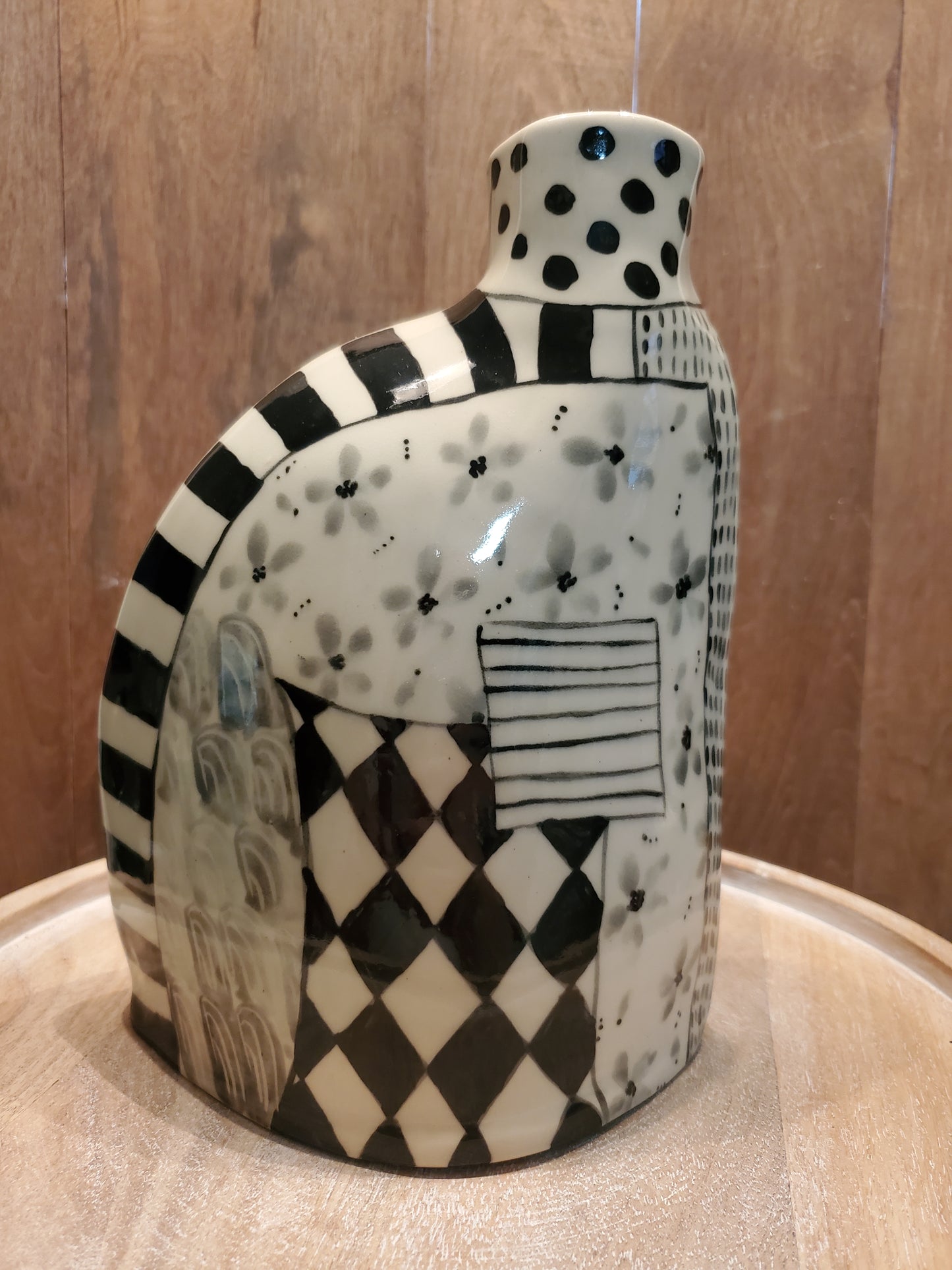 Double Sided Black and White Vase