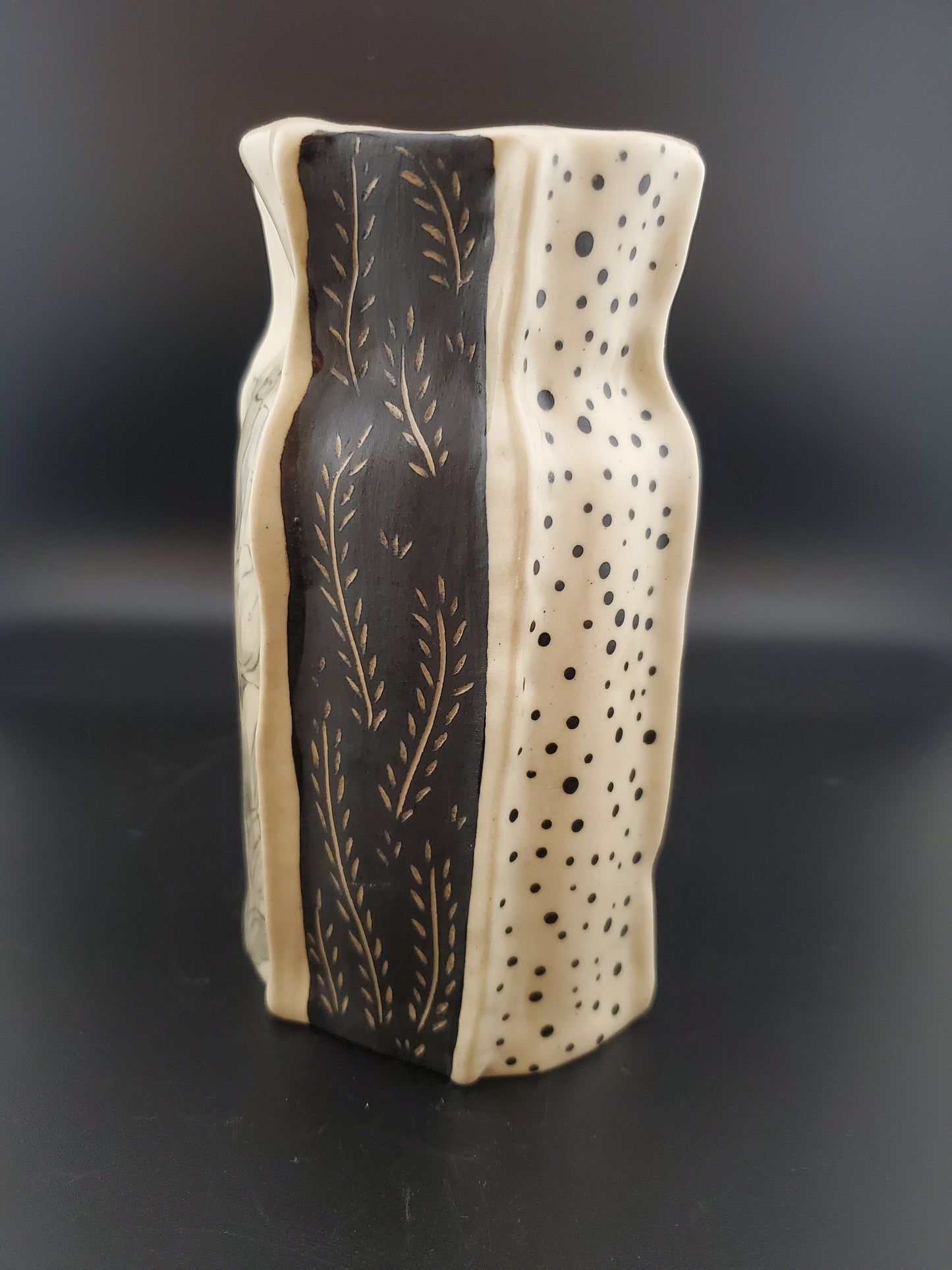 Black and white Vase
