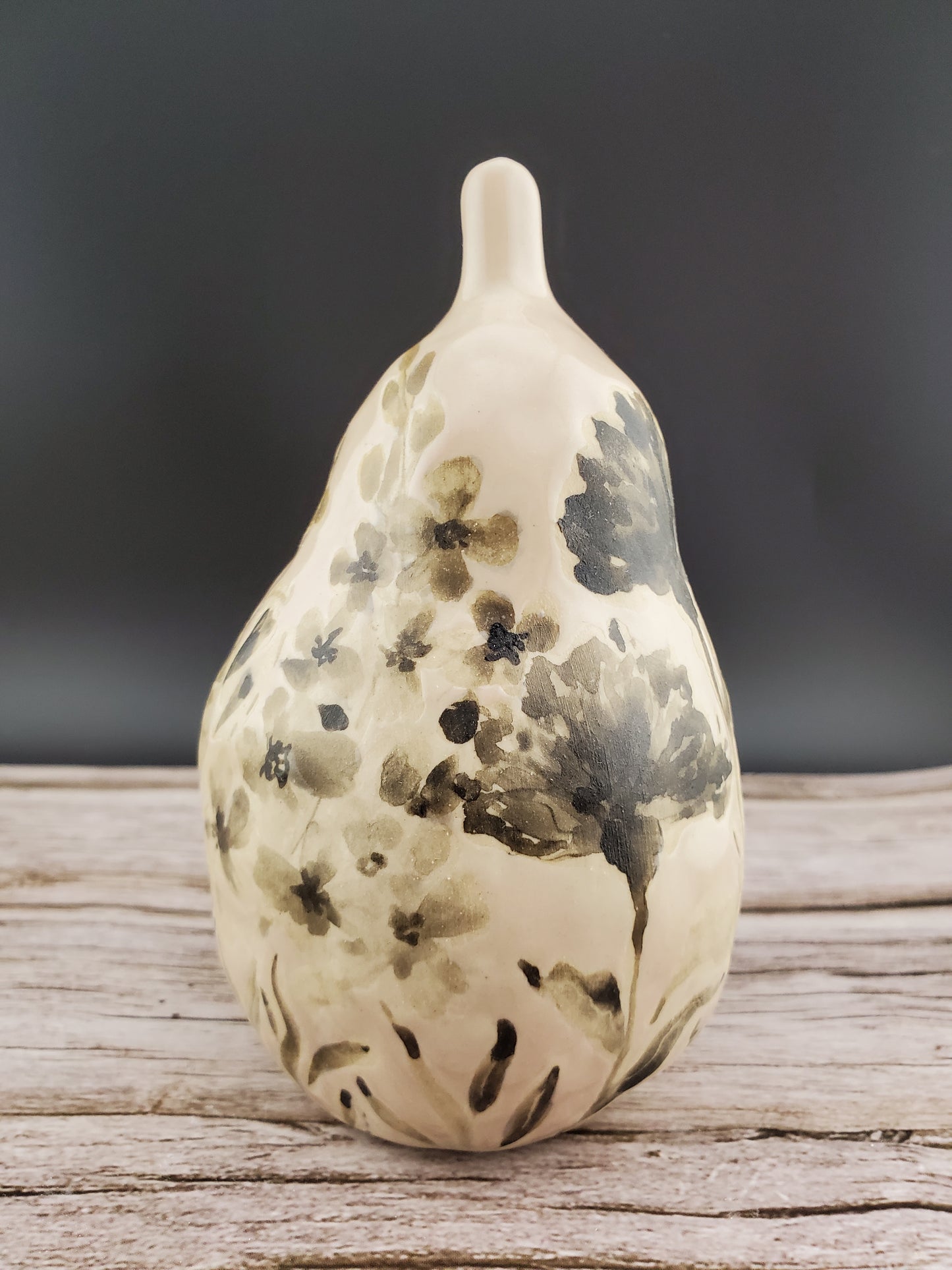 Ceramic Pear ( NO Rattle)