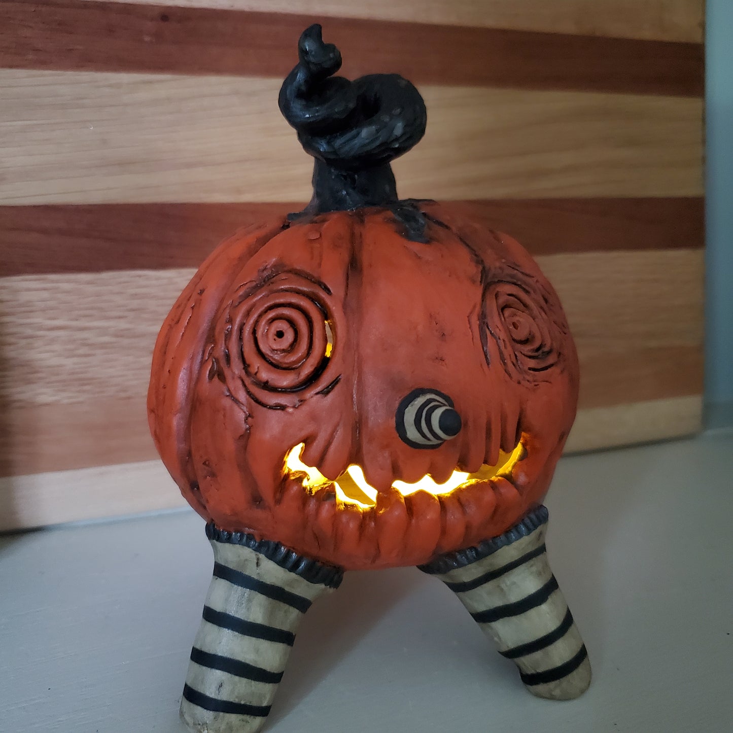 Jackolantern tea light holder