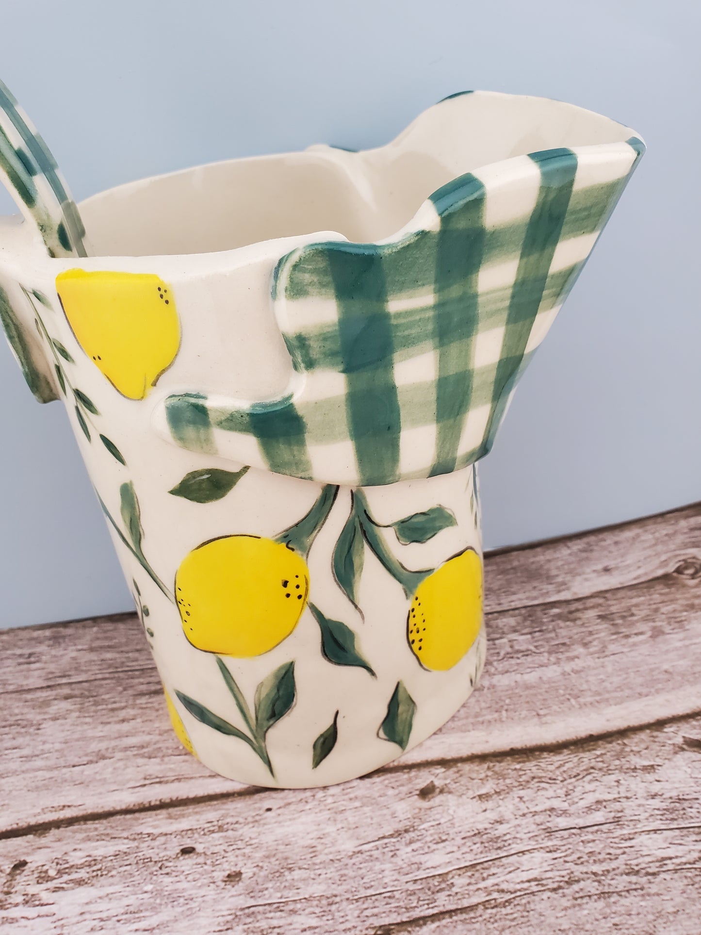 Lemon Pitcher