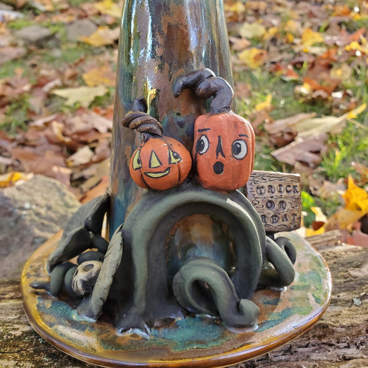 Autumn witch hat with jackolanterns