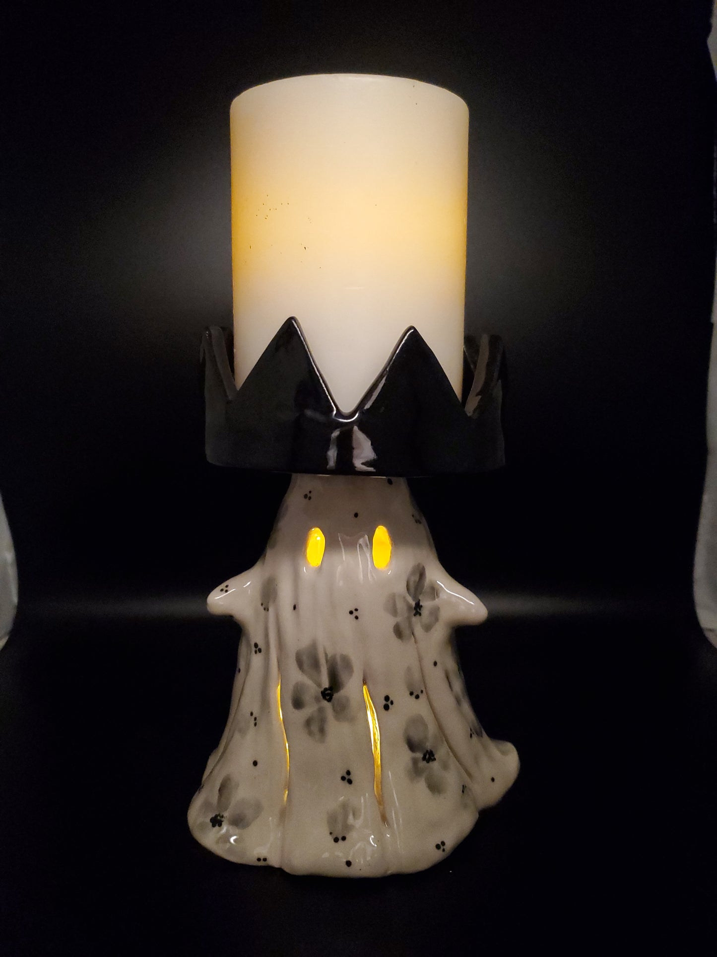 Floral Ghost Candle holder