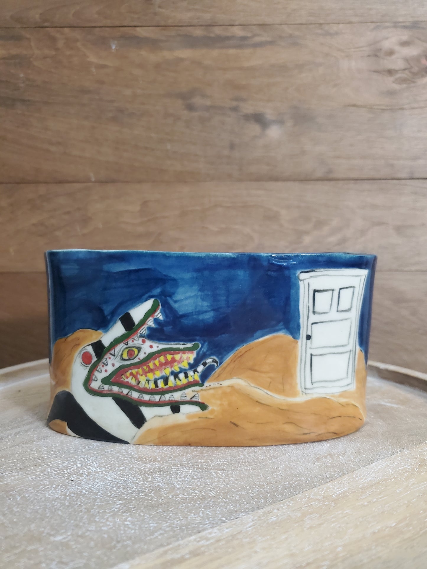 Sandworm of Saturn Vase
