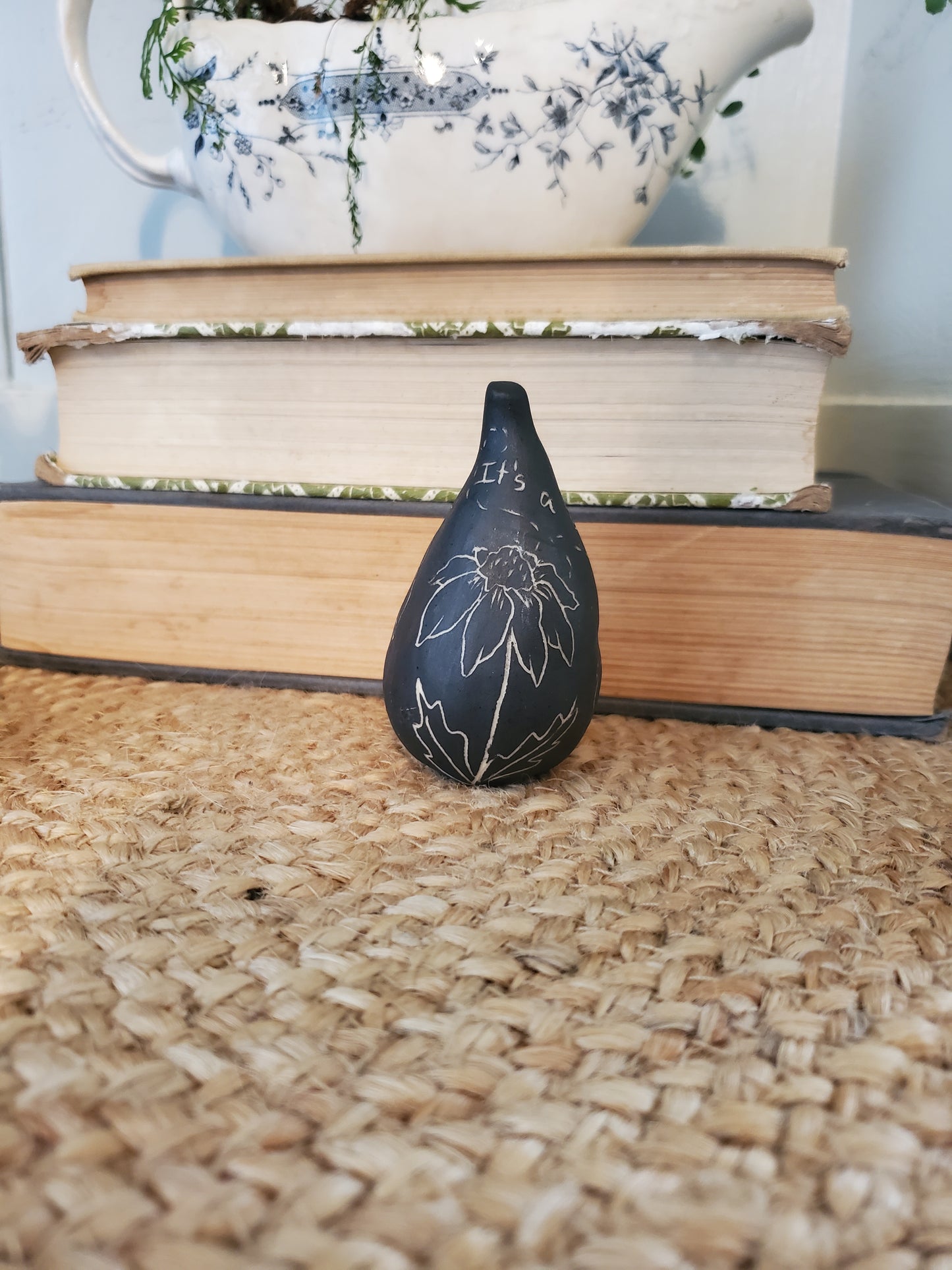 Sgraffito pear