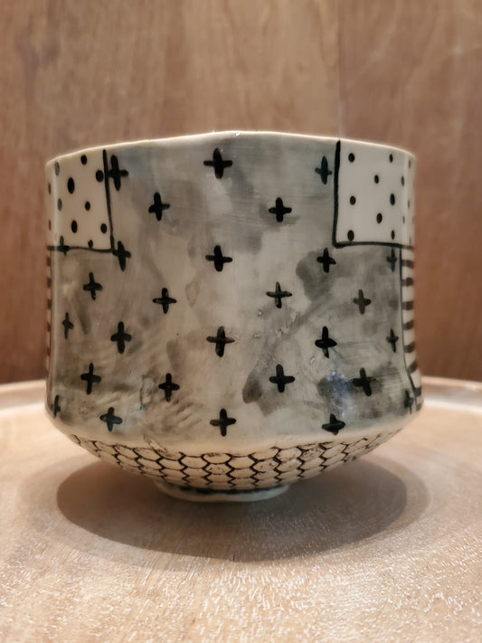 Swiss cross black and white cup / bowl