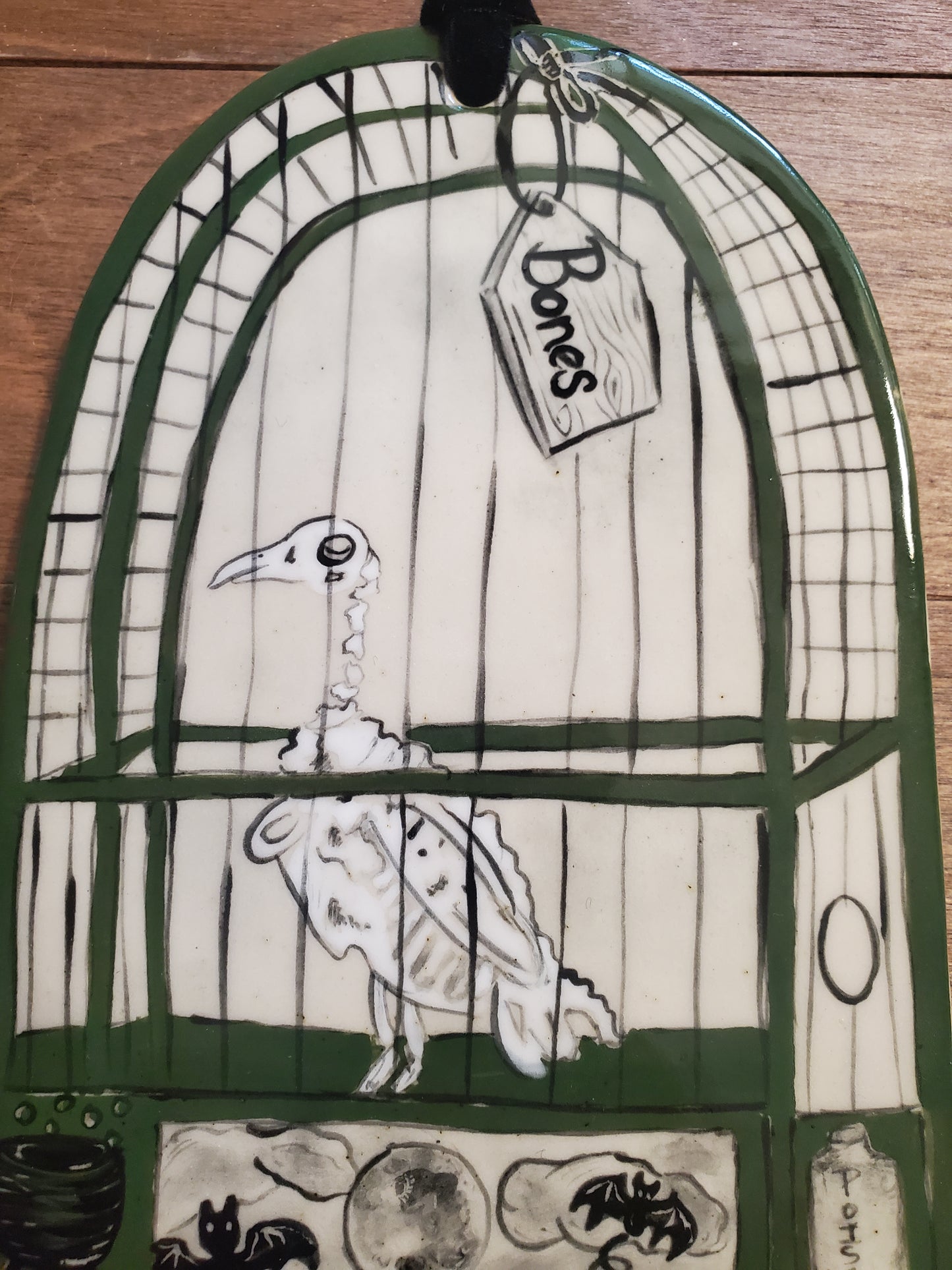 Trompe-l'œil Halloween Bird Cage hanging plaque