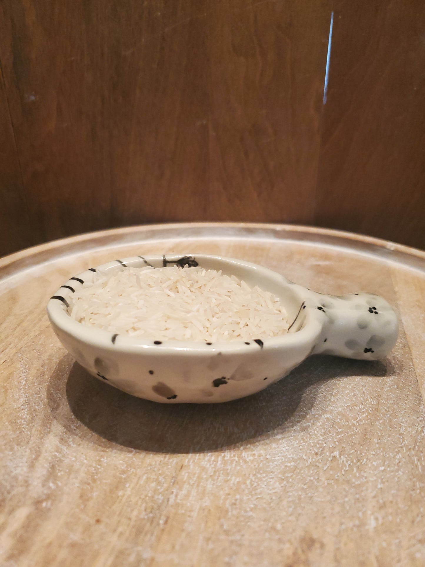 Black and white ceramic scoop / spoon