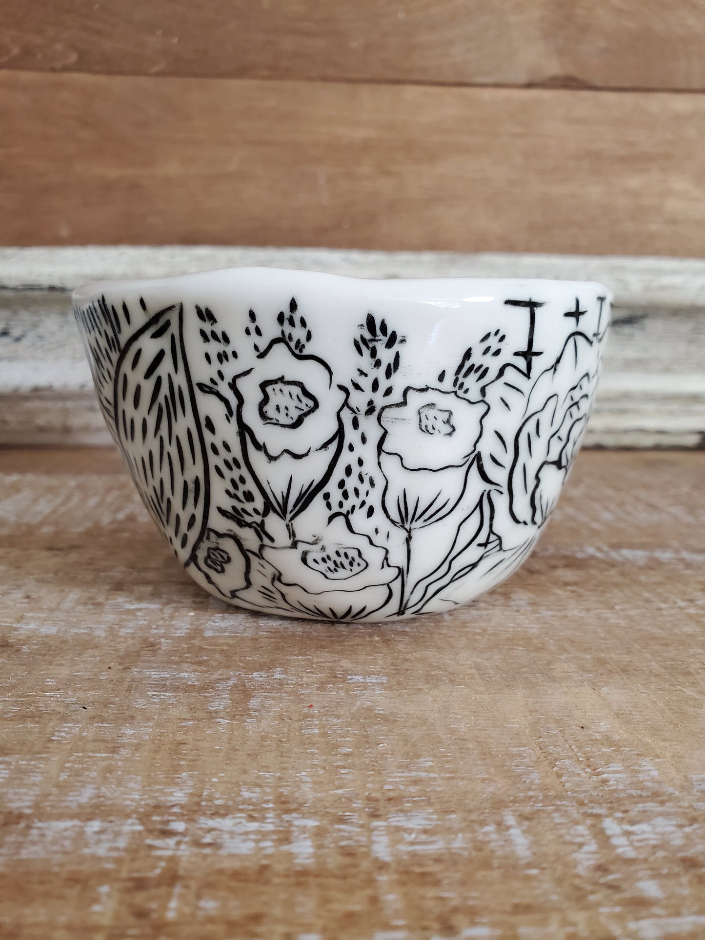 Porcelain Floral Pinch Pot / Bowl